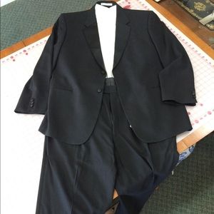 Men's Tuxedo 46R